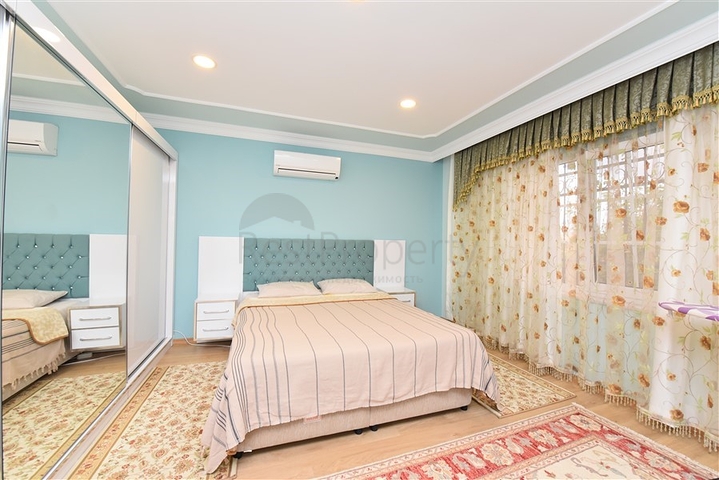 Вилла с мебелью в европейском районе Оба