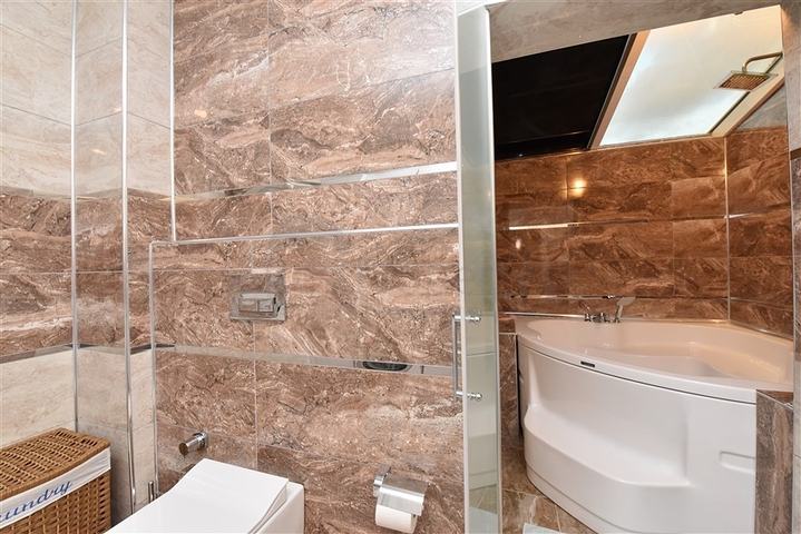 Вилла с мебелью в европейском районе Оба