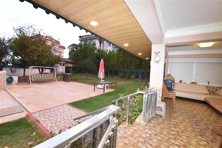 Вилла с мебелью в европейском районе Оба