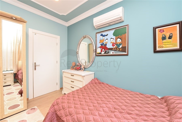 Вилла с мебелью в европейском районе Оба