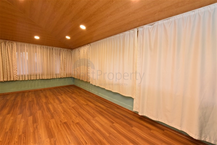 Вилла с мебелью в европейском районе Оба