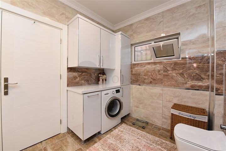 Вилла с мебелью в европейском районе Оба