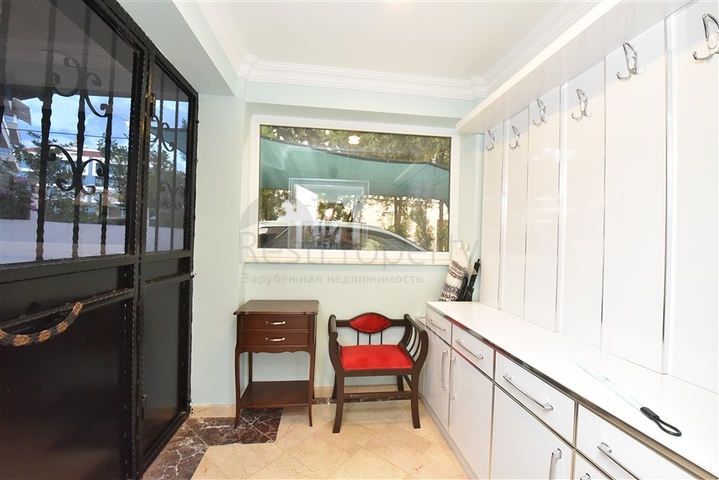 Вилла с мебелью в европейском районе Оба