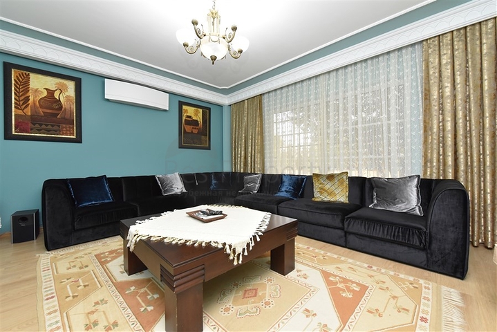 Вилла с мебелью в европейском районе Оба