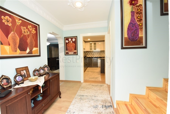 Вилла с мебелью в европейском районе Оба