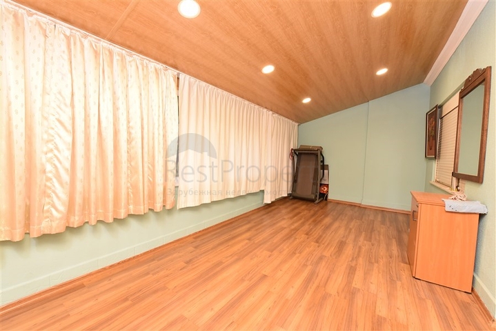 Вилла с мебелью в европейском районе Оба