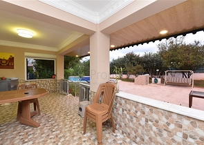 Вилла с мебелью в европейском районе Оба