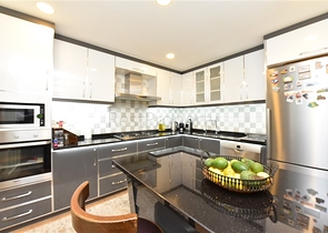 Вилла с мебелью в европейском районе Оба