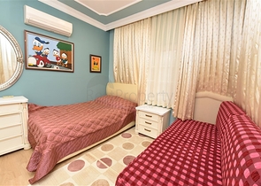 Вилла с мебелью в европейском районе Оба