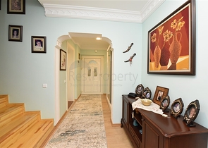 Вилла с мебелью в европейском районе Оба