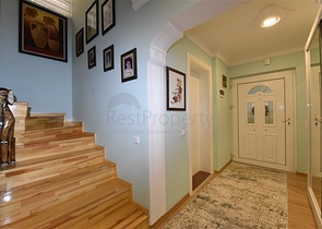 Вилла с мебелью в европейском районе Оба