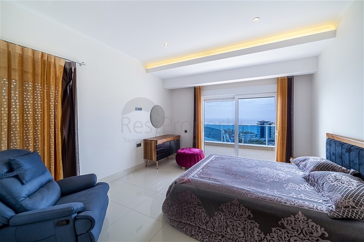 Просторный пентхаус 3+1 в качественном комплексе