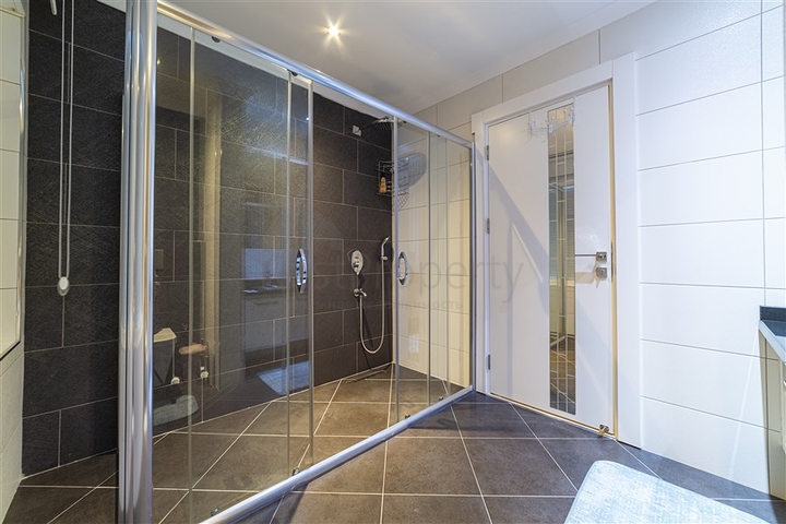 Просторный пентхаус 3+1 в качественном комплексе