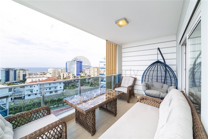 Просторный пентхаус 3+1 в качественном комплексе