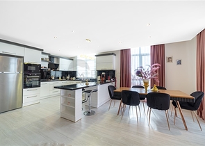 Просторный пентхаус 3+1 в качественном комплексе