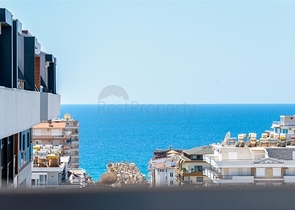 Четырехкомнатный пентхаус с панорамным видом на море в районе Махмутлар