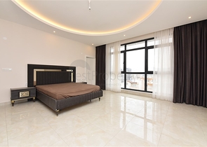 Четырехкомнатный пентхаус с панорамным видом на море в районе Махмутлар