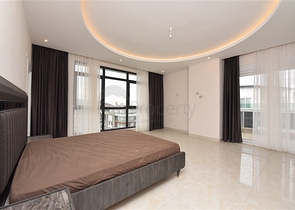 Четырехкомнатный пентхаус с панорамным видом на море в районе Махмутлар