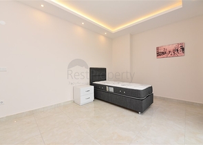 Четырехкомнатный пентхаус с панорамным видом на море в районе Махмутлар