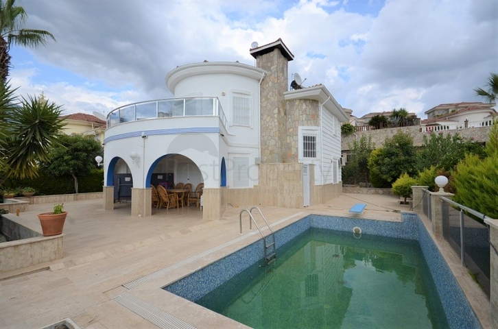 Продается вилла 3+1 в районе Каргыджак