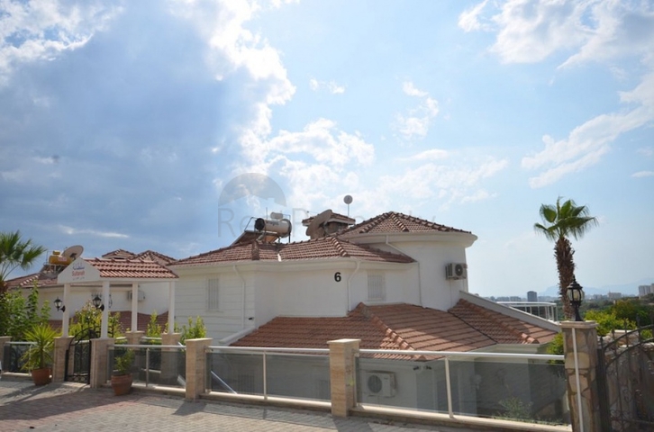 Продается вилла 3+1 в районе Каргыджак