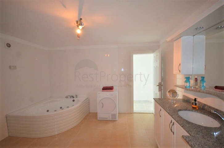 Продается вилла 3+1 в районе Каргыджак