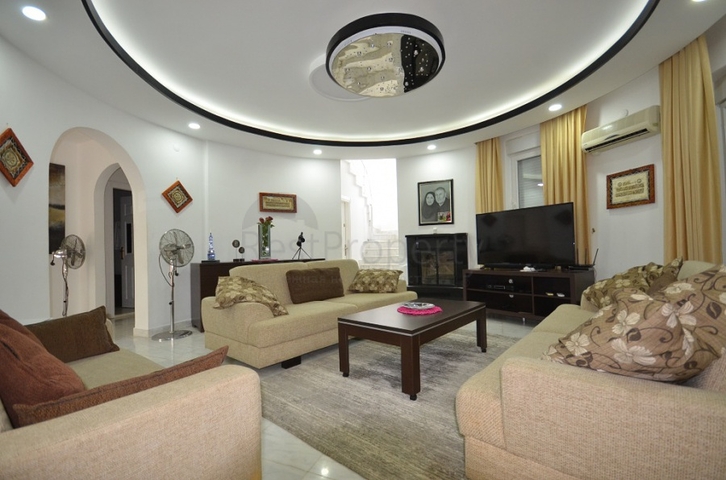 Продается вилла 3+1 в районе Каргыджак