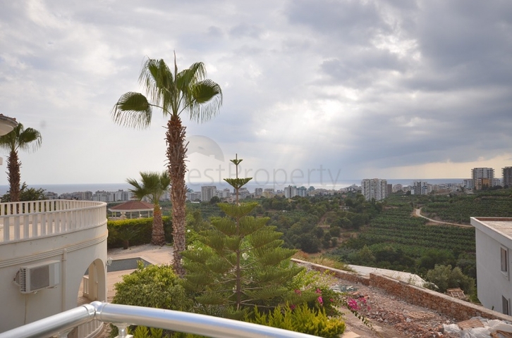 Продается вилла 3+1 в районе Каргыджак