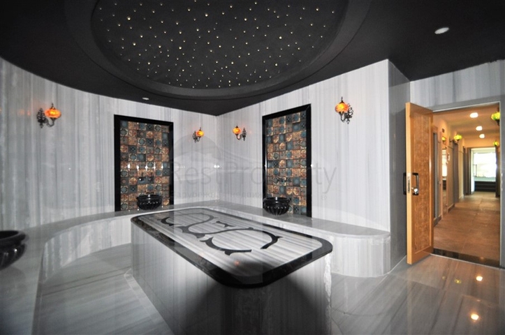 Меблированная квартира 1+1 на первой линии в Кестеле