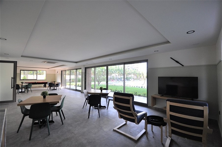 Меблированная квартира 1+1 на первой линии в Кестеле