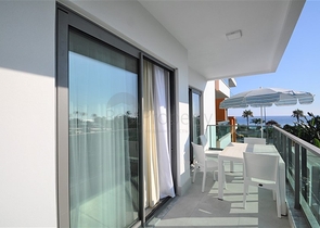 Меблированная квартира 1+1 на первой линии в Кестеле