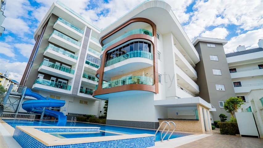 Трехкомнатная квартира в районе пляжа Клеопатры 