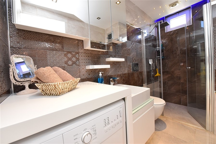 Трехкомнатная квартира в районе пляжа Клеопатры 