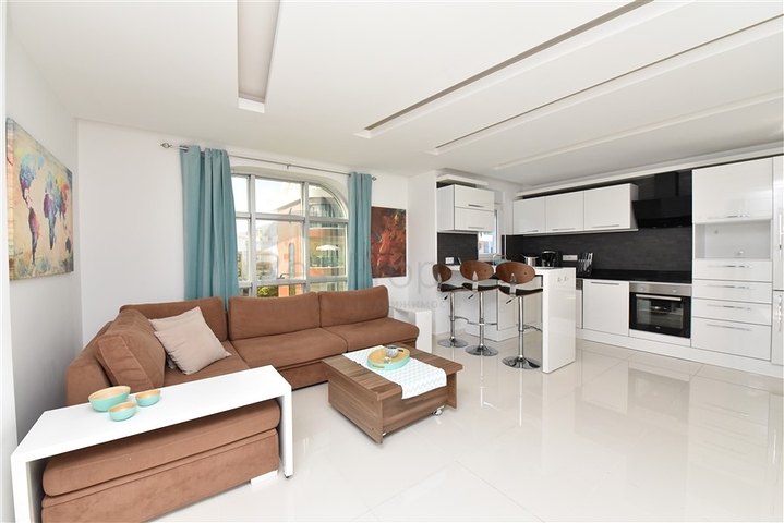 Трехкомнатная квартира в районе пляжа Клеопатры 