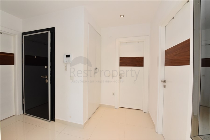 Трехкомнатная квартира в районе пляжа Клеопатры 