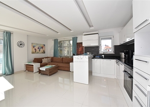 Трехкомнатная квартира в районе пляжа Клеопатры 