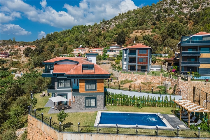 Вилла 5+1 с возможностью получения турецкого гражданства 