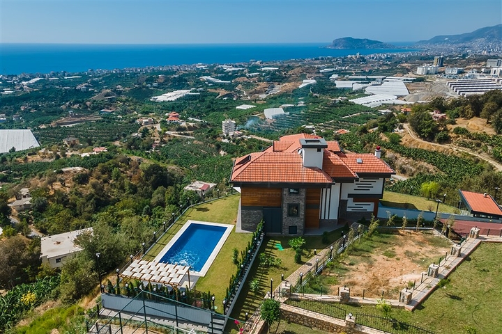 Вилла 5+1 с возможностью получения турецкого гражданства 