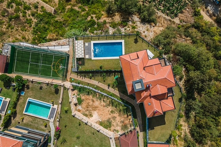 Вилла 5+1 с возможностью получения турецкого гражданства 