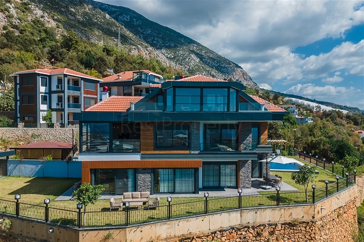 Вилла 5+1 с возможностью получения турецкого гражданства 