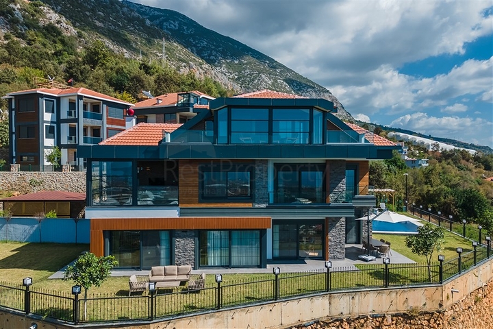 Вилла 5+1 с возможностью получения турецкого гражданства 