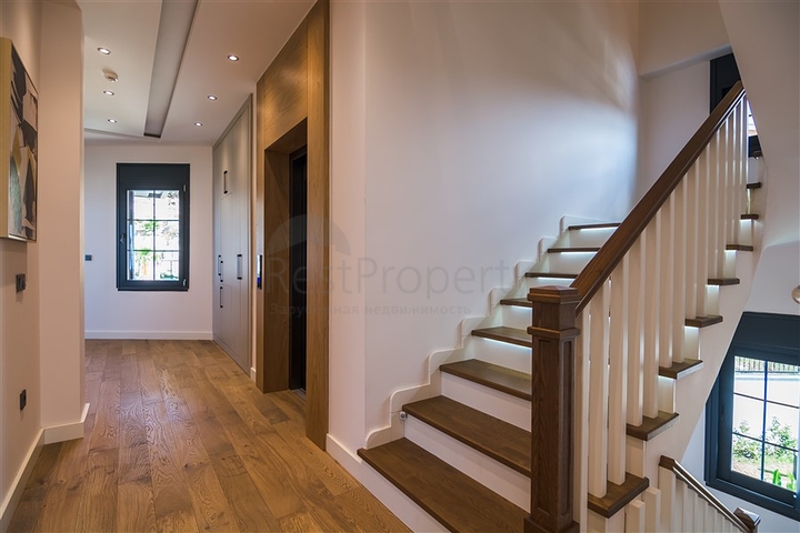 Вилла 5+1 с возможностью получения турецкого гражданства 