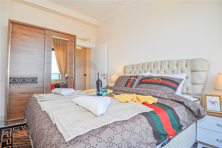 Двухкомнатная квартира с видом на море