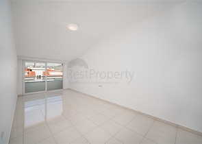 Четырехкомнатный пентхаус с панорамным видом на море 