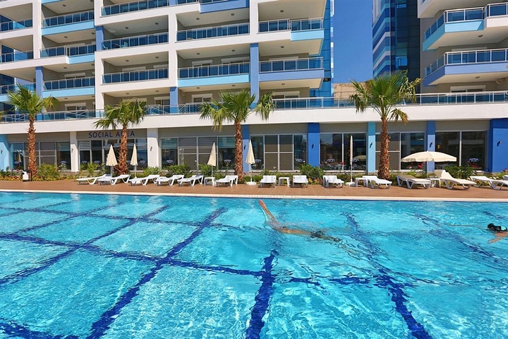 Пентхаус для большой семьи с шикарным видом на море и горы