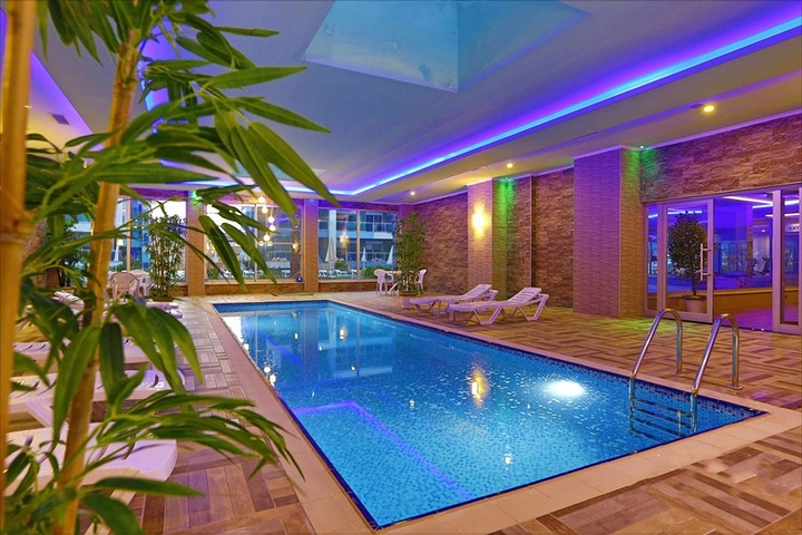 Пентхаус для большой семьи с шикарным видом на море и горы