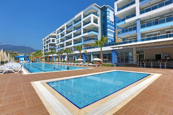 Пентхаус для большой семьи с шикарным видом на море и горы