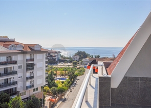 Пентхаус для большой семьи с шикарным видом на море и горы