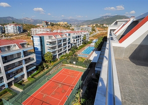 Пентхаус для большой семьи с шикарным видом на море и горы