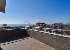 Пентхаус для большой семьи с шикарным видом на море и горы